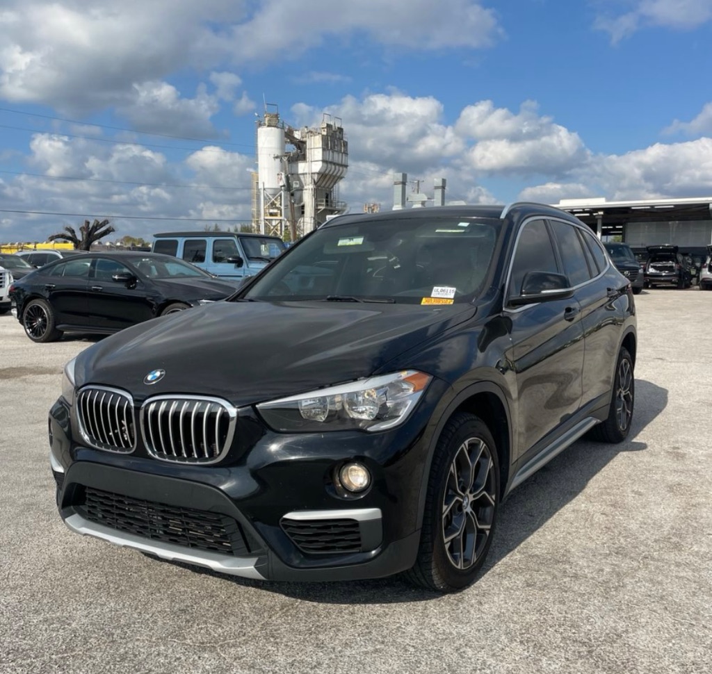 2018 BMW X1 28i