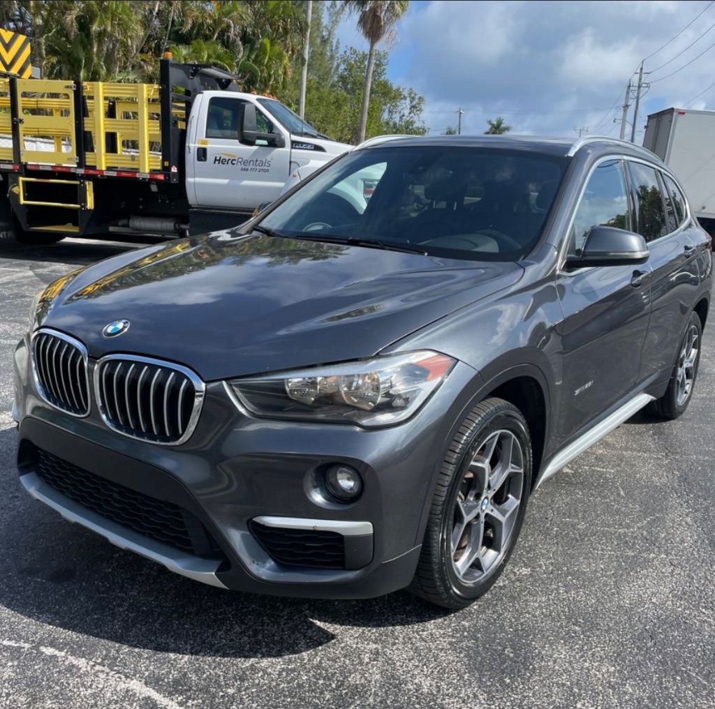 2018 BMW X1 28i's photo