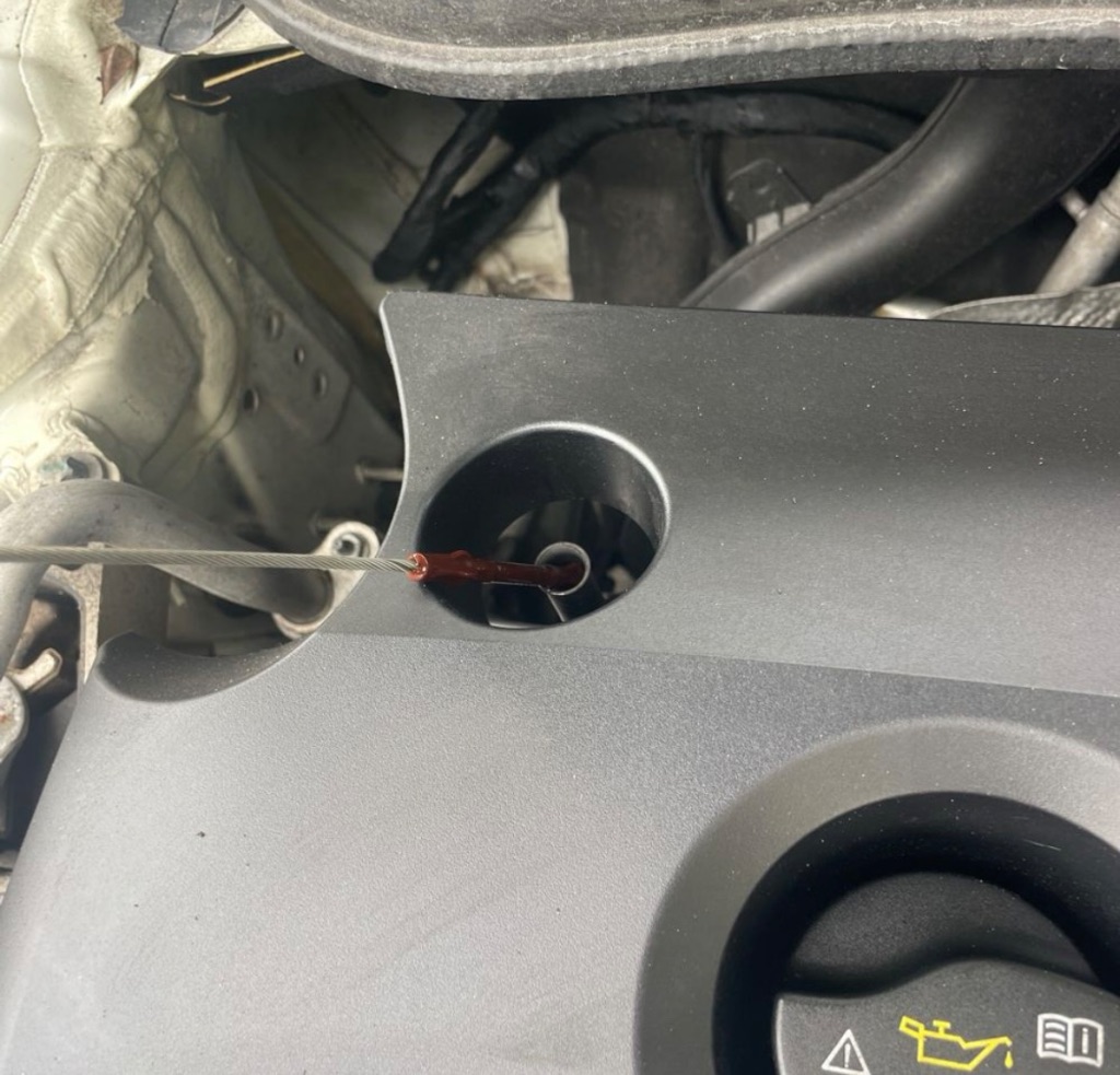 2014 Mercedes Benz CLA 250 photo 22