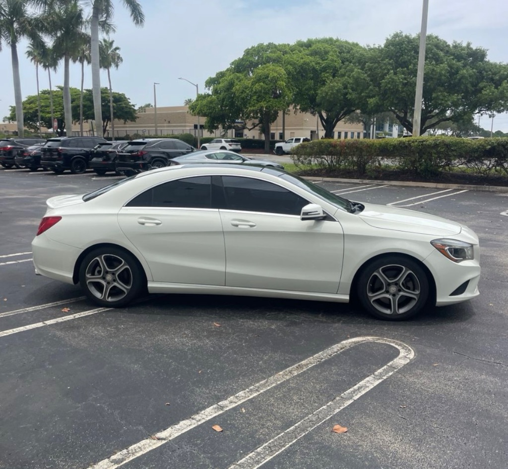 2014 Mercedes Benz CLA 250 photo 6