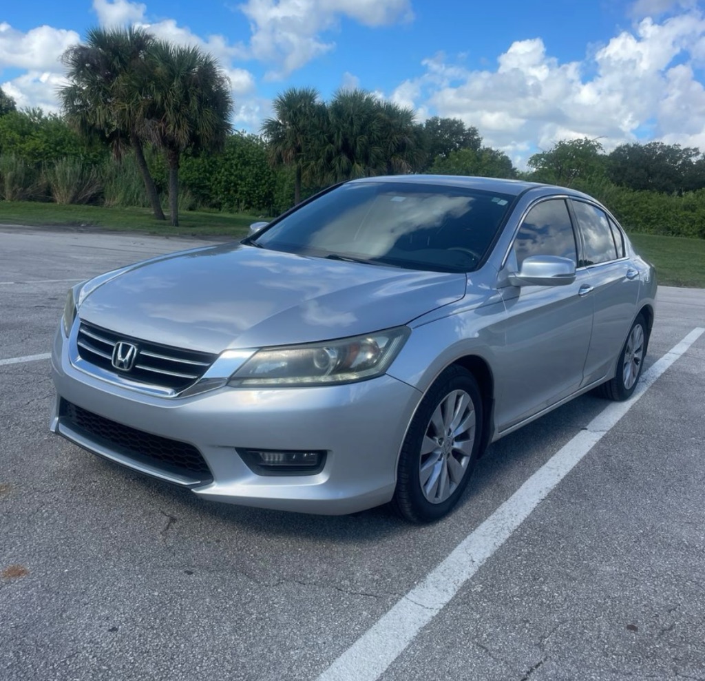 2015 Honda Accord EX-L V-6's photo