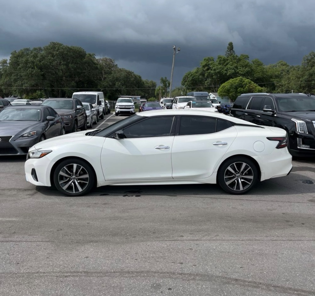 2019 Nissan Maxima S photo 3