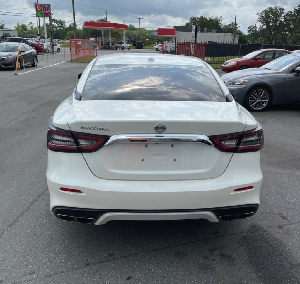 2019 Nissan Maxima S photo 5