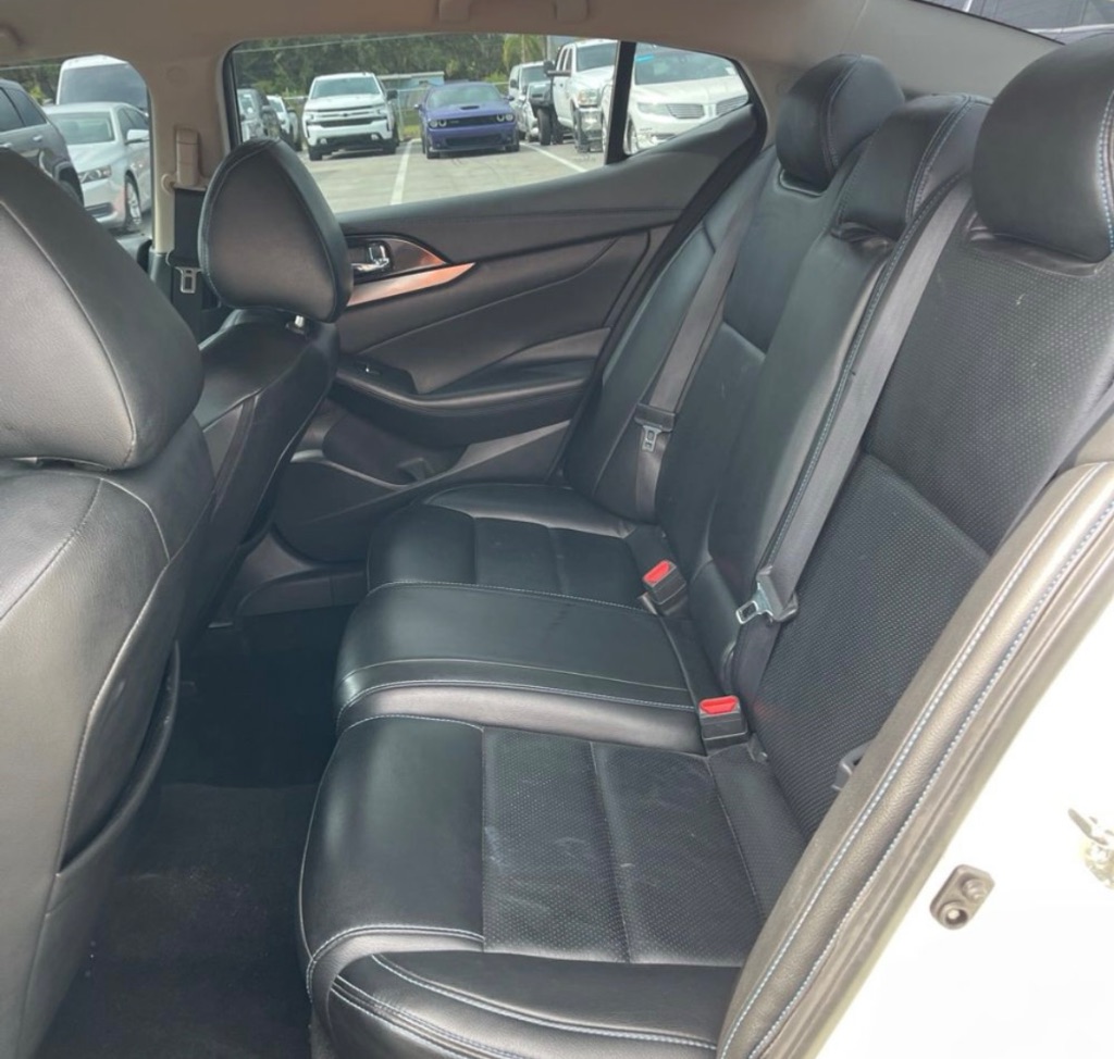 2019 Nissan Maxima S photo 15